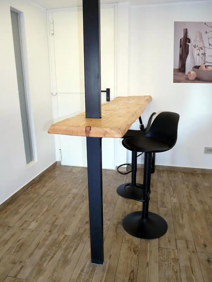 Ninetti Guest House - Apt Centro Storico Aeroporto di Catania Fontana Rossa Appartamento