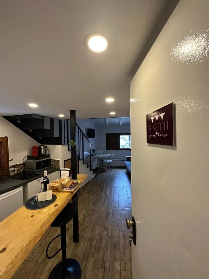 Ninetti Guest House - Apt Centro Storico Catania 0*,